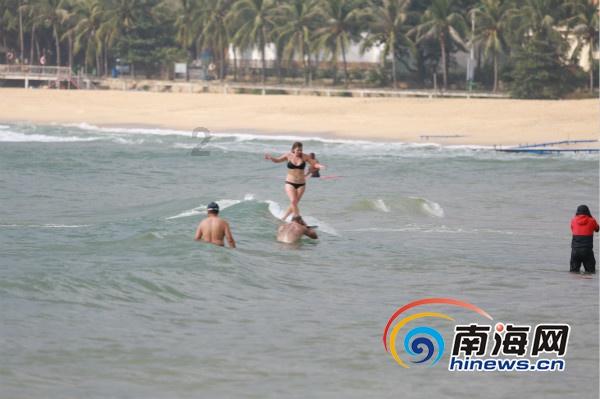 大叔钓鱼