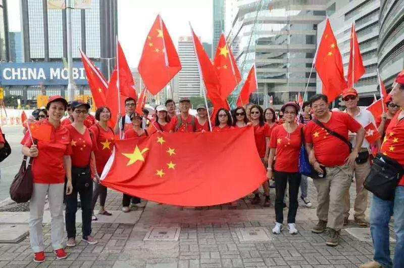 深挖洞广积粮，不称霸，领导人实在是高瞻远瞩，真是让人佩服游戏画面
