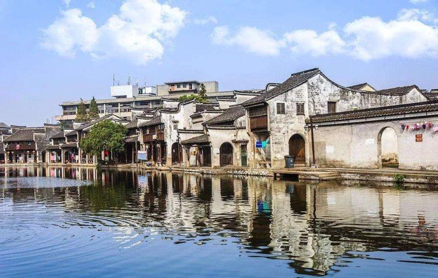 女主播李梓萌：专业与美丽，完美结合！三天连播《新闻联播》