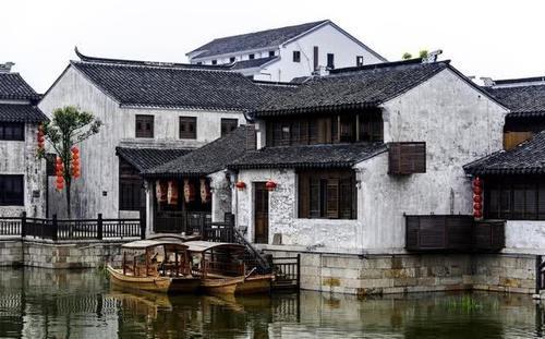 逃离广阔的山川