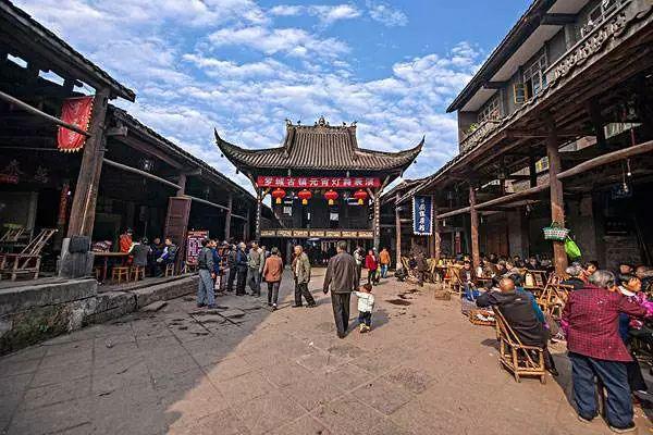 解惑蜗牛,问答平台紫色衣服怎么搭配?