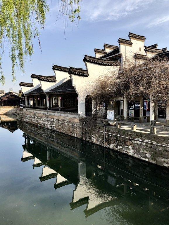 杭州现实版樊胜美引热议，遇上贪得无厌的原生家庭怎么办？游戏画面
