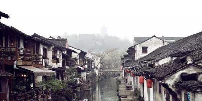 甜美奥莉吃甜点